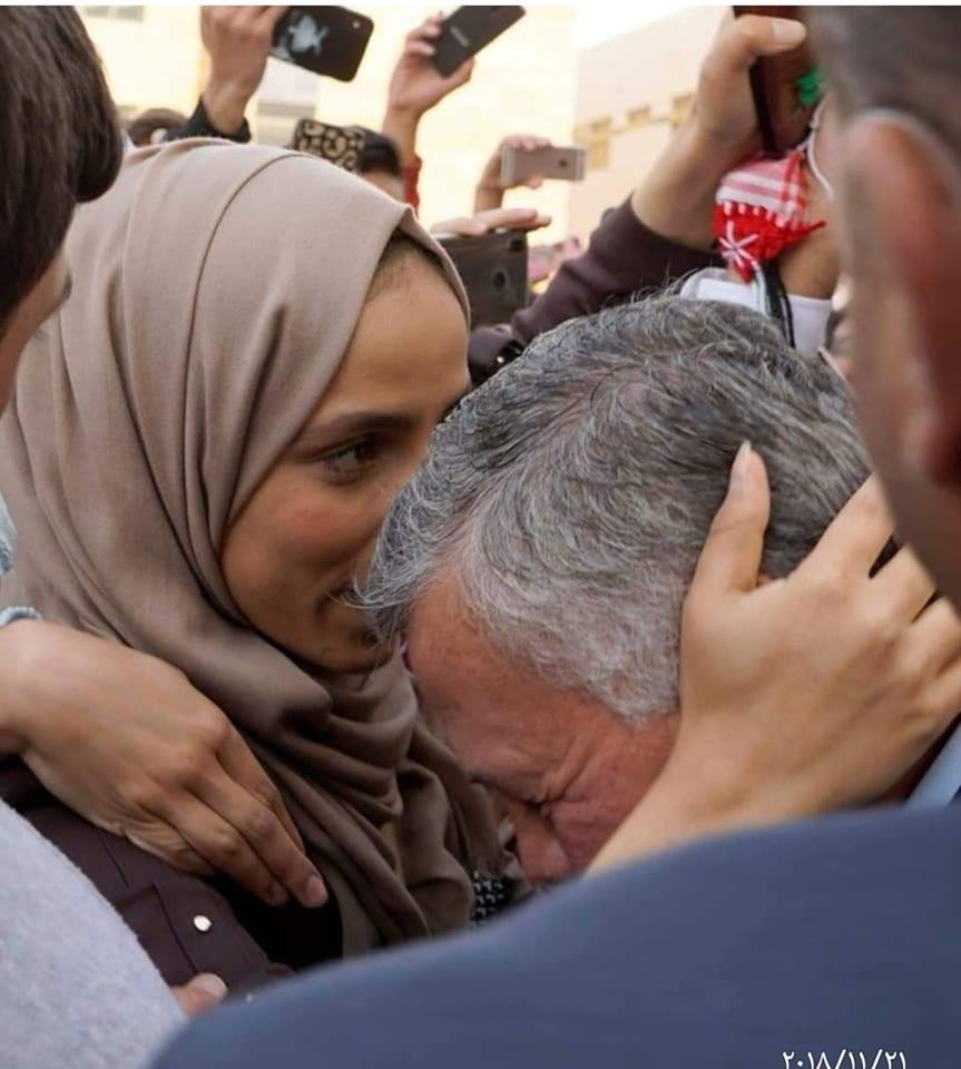 مكرم القيسي: يا لك من ملك