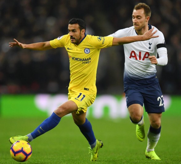 توتنهام يلحق بتشيلسي الهزيمة الأولى في