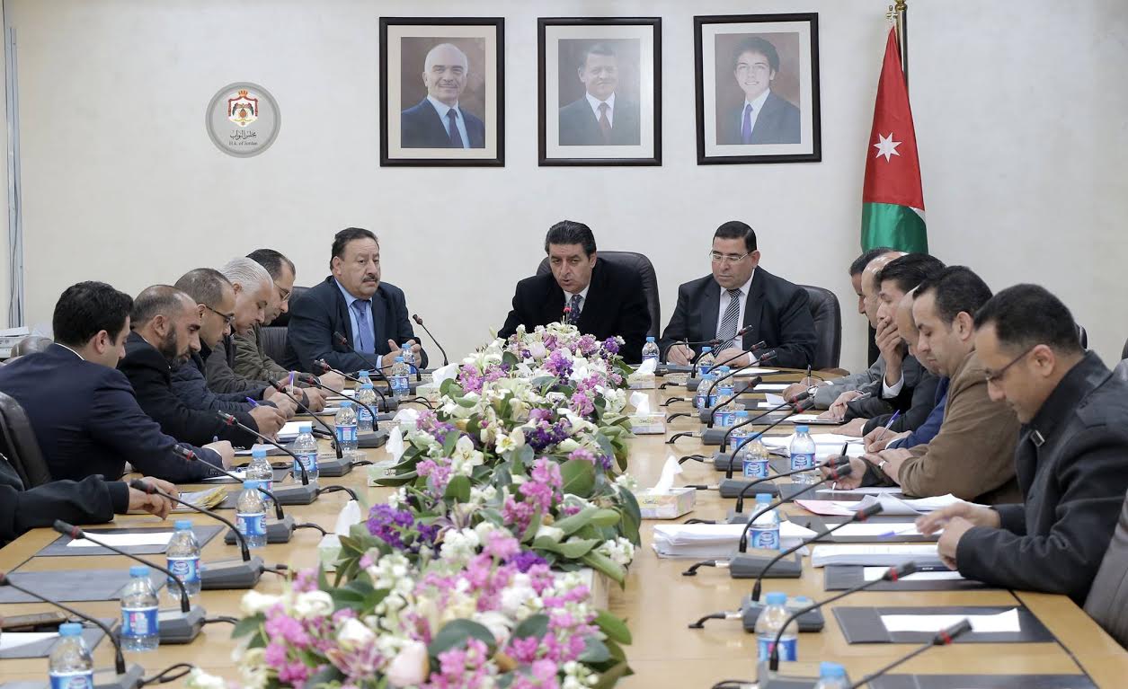 النائب الخلايلة : خزينة الدولة لن