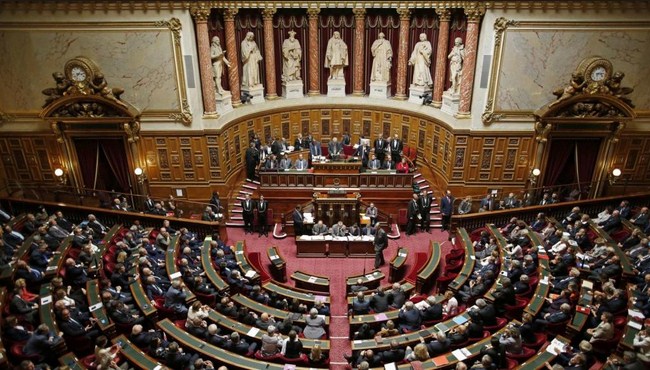 توقيف مسؤول في مجلس الشيوخ الفرنسي