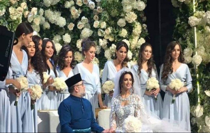 ملك ماليزيا يتزوج ملكة جمال موسكو