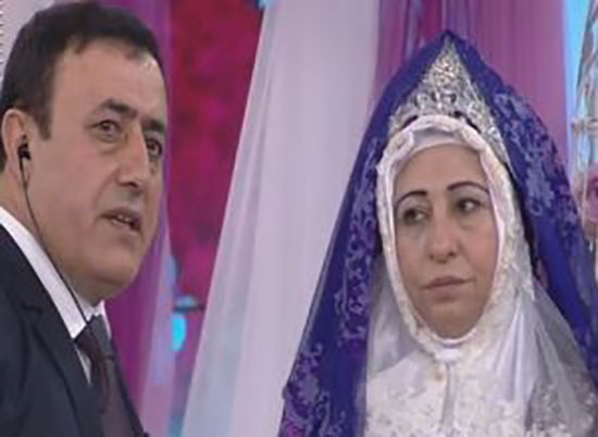 فضحوها على الهواء حينما ظهرت على