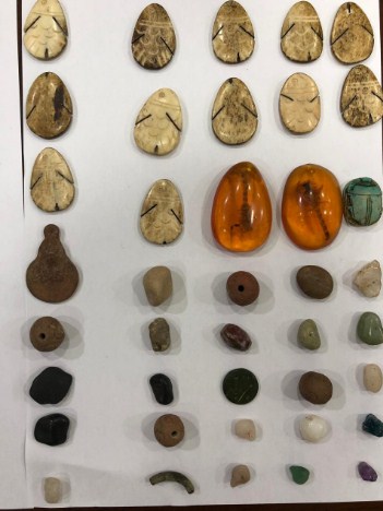 ضبط متورطين بقضايا حيازة قطع أثرية