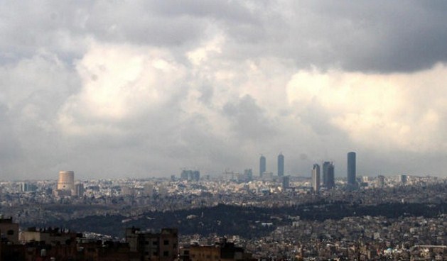 أجواء غائمة اليوم وغدا