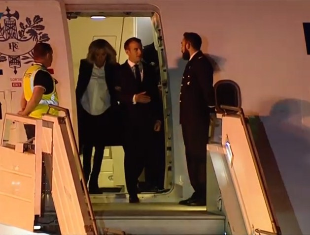 بالفيديو.. وفد أرجنتيني رسمي يتأخر في