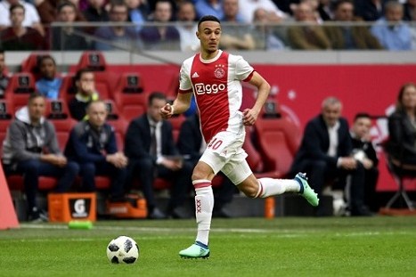 بسبب القرآن الكريم والأدعية.. نجم مغربي