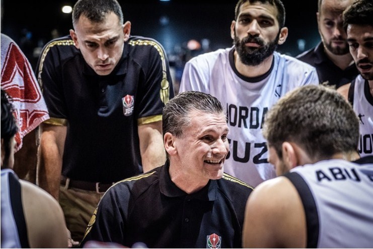 المنتخب الوطني لكرة السلة يلتقي نظيره