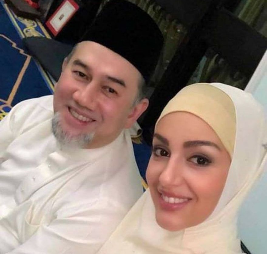 ملك ماليزيا وملكة جمال موسكو ينتظران