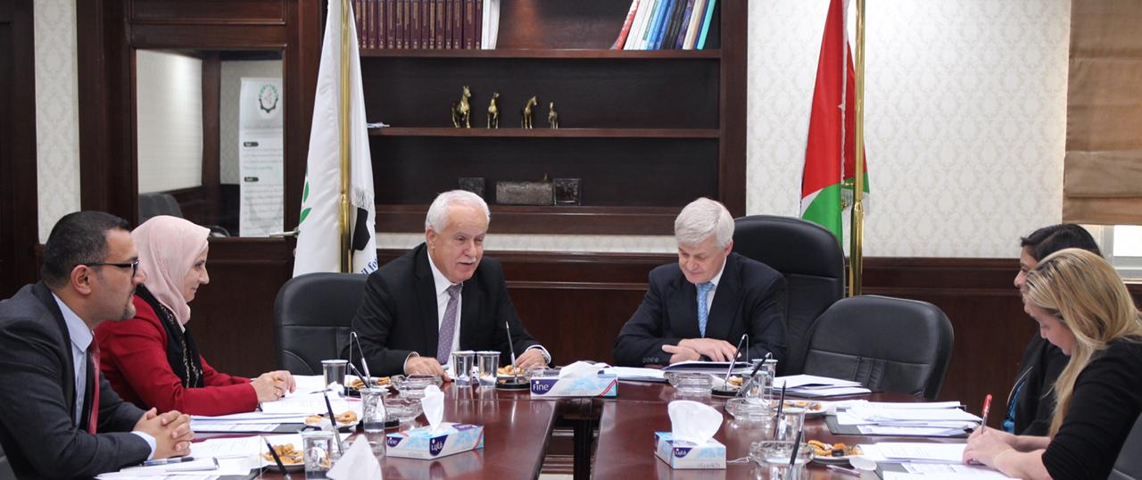 لجنة صندوق (نيوتن- الخالدي) تعقد اجتماعها