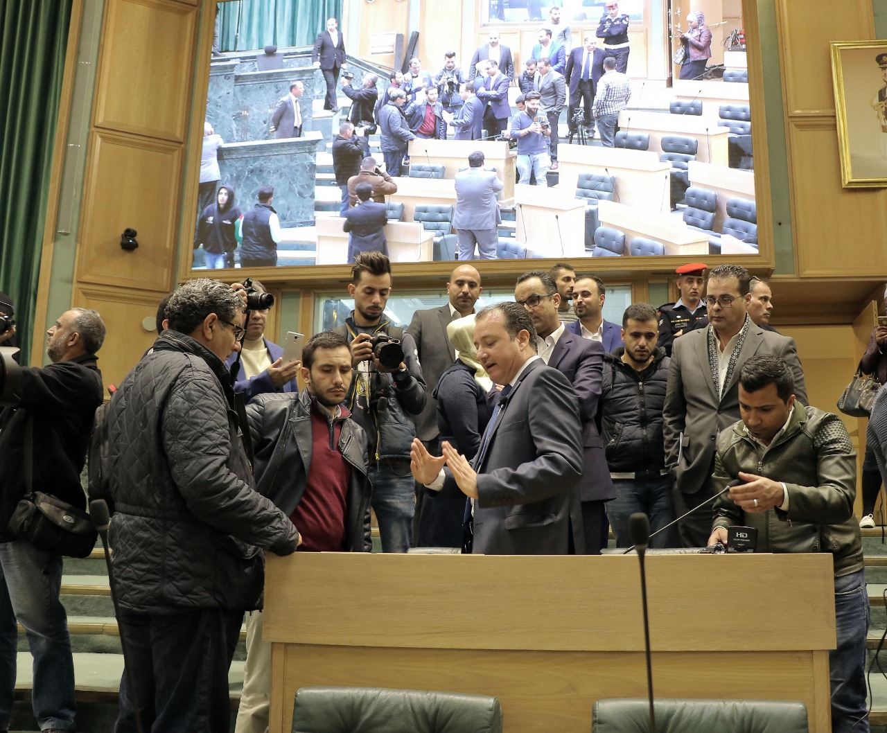 شاهدوا التحديثات على قبة مجلس النواب