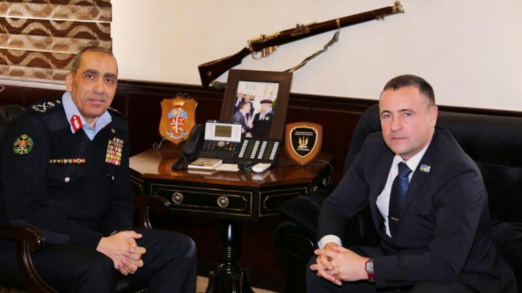 الحمود يبحث التعاون الثنائي مع قائد