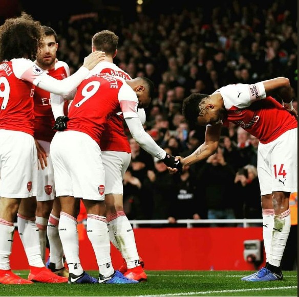 انتفاضة آرسنال تكتسح توتنهام برباعية (صور)