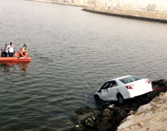 سقوط سيارة تقل فتيات سعوديات في