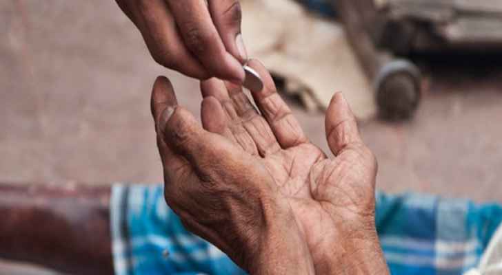 أرقام ’مهولة‘ للمتسولين بالمملكة: أعداد النساء