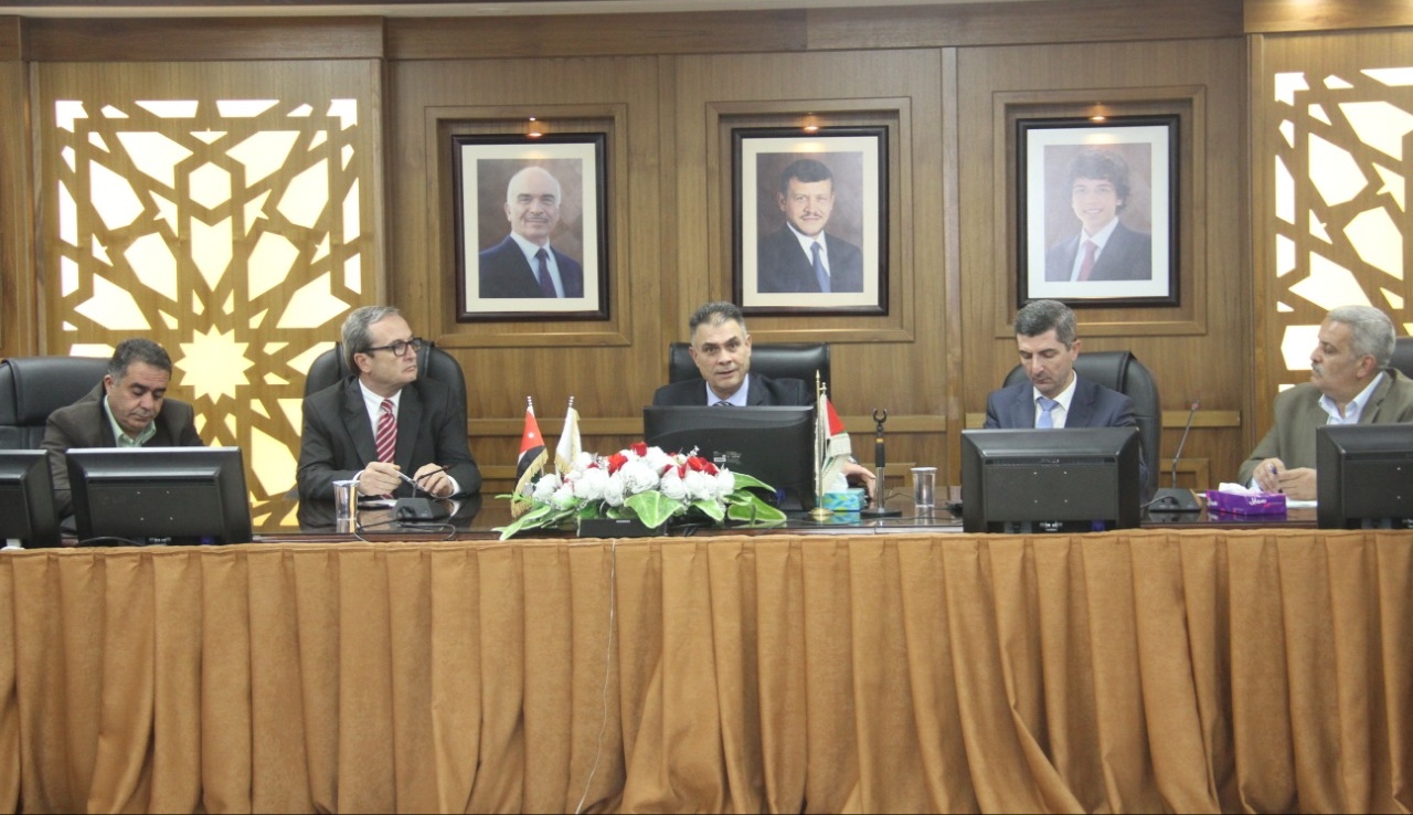 رئيس جامعة البلقاء التطبيقية يلتقي رؤساء