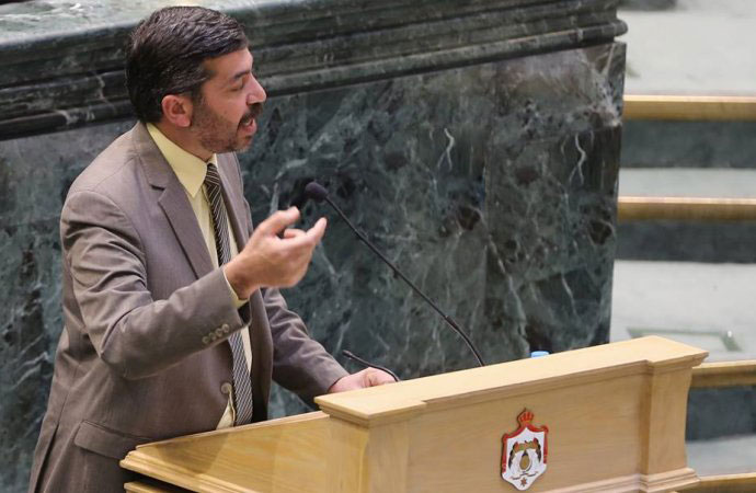 النائب الحجاحجة يكشف.. ’قنصلا الأردن في