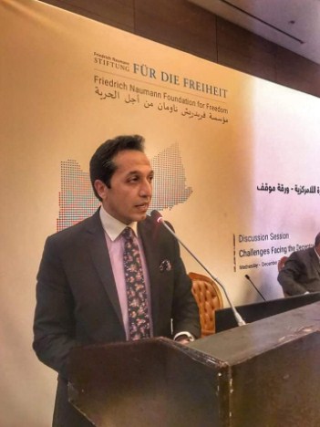 النعيمات: القانون الناظم لعمل مجالس المحافظات