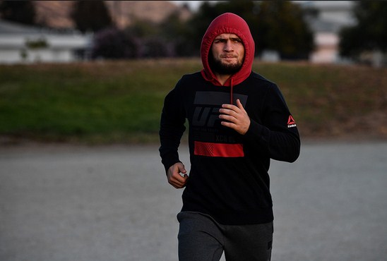 نصيحة المصارع حبيب محمدوف للفتيات السعوديات