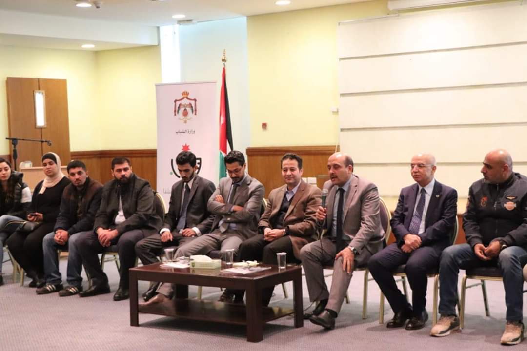 ابو رمان يلتقي بشباب الجامعة الأردنية: