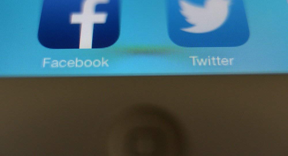 دراسة: مواقع التواصل الاجتماعي مصدر قلق