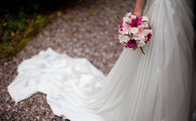 سودانية تتزوج من رجلين في آن