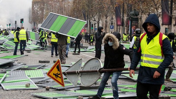 الشرطة الفرنسية توقف 278 شخصا في