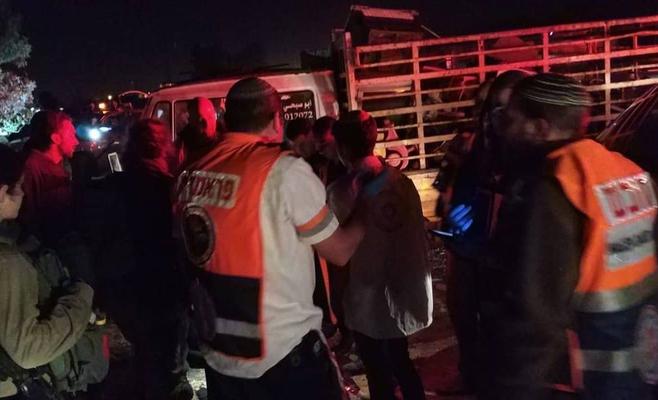 إصابة 6 مستوطنين بإطلاق نار قرب