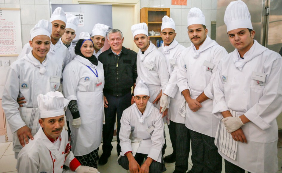 الملك يزور معهد التدريب المهني في