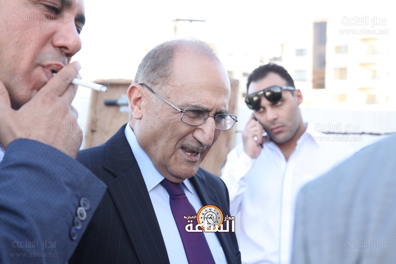 العناني: هل ستدور الحكومة على بيوت