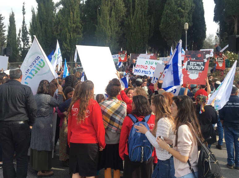 حكومة نتنياهو «تنقلب» عليه