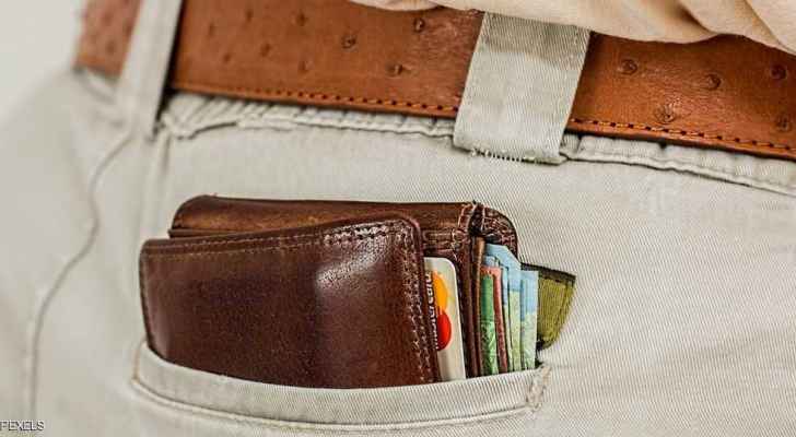 العلم يحذر: لا تضع محفظتك بالجيب