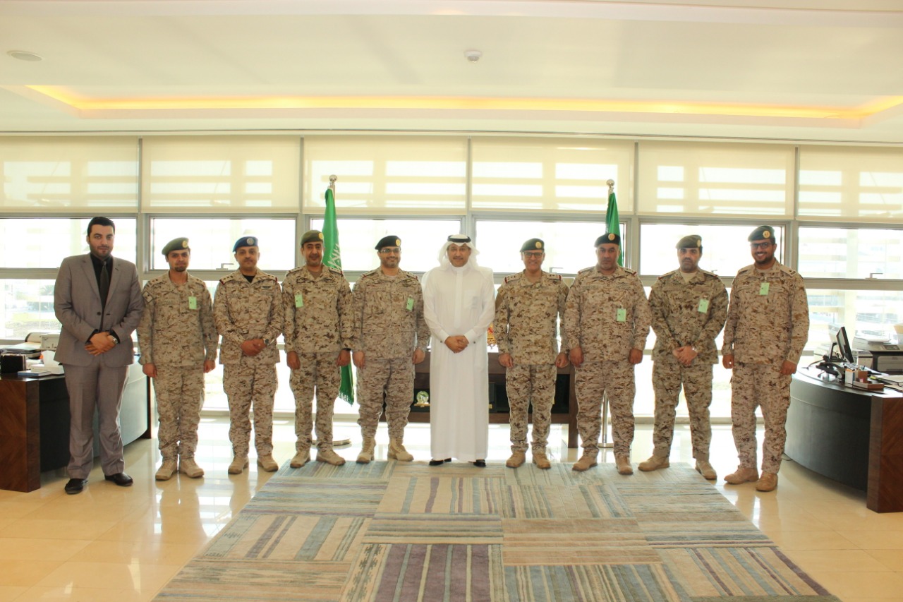 سفير السعودية لدى الأردن يستقبل عددا