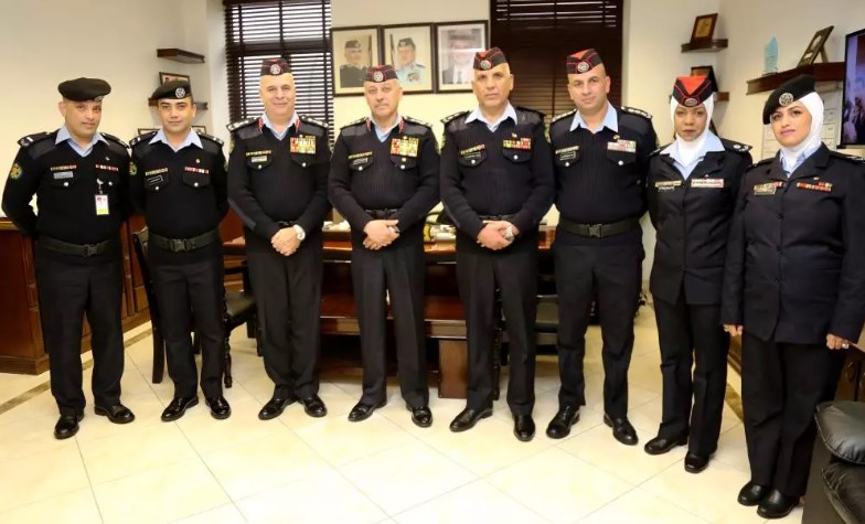 «الأمن العام» تكرم عددا من منتسبيها