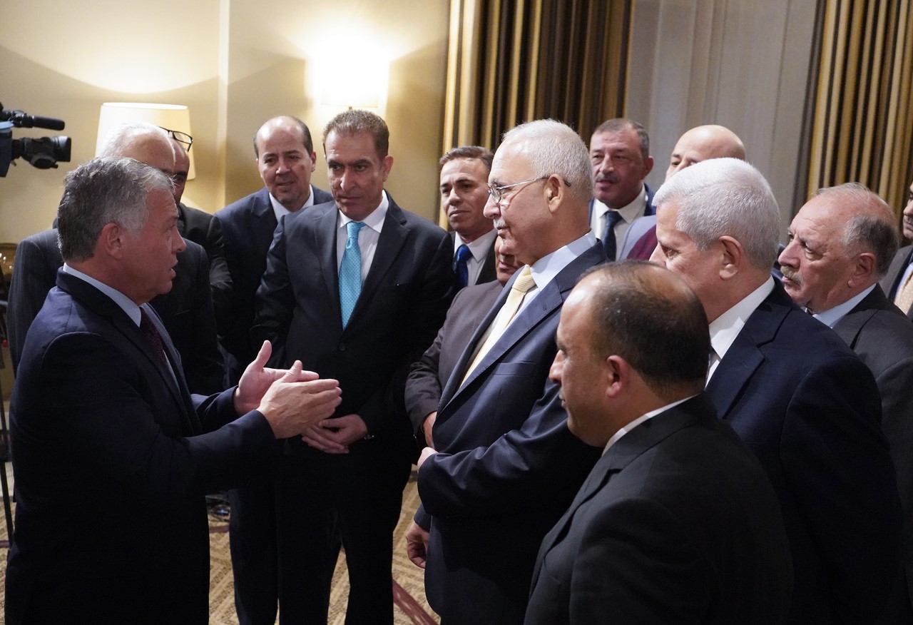 الملك في لقاء النقباء: مواصلة الجهود