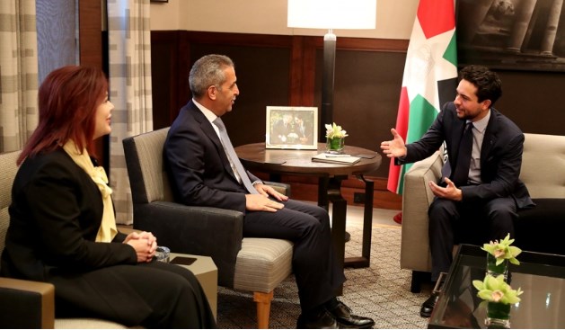 ولي العهد يستقبل رئيس مجلس القضاء