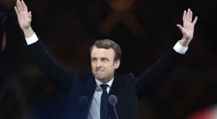 ماكرون يقول لمعارضي الضريبة: أنتم على