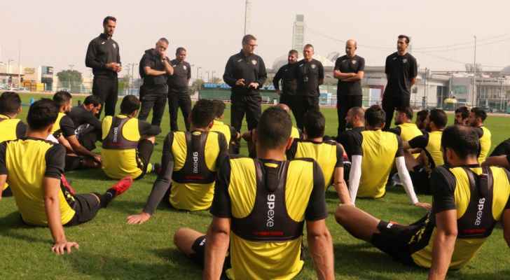 المنتخب الوطني يبدأ تحضيراته للقاء نظيره