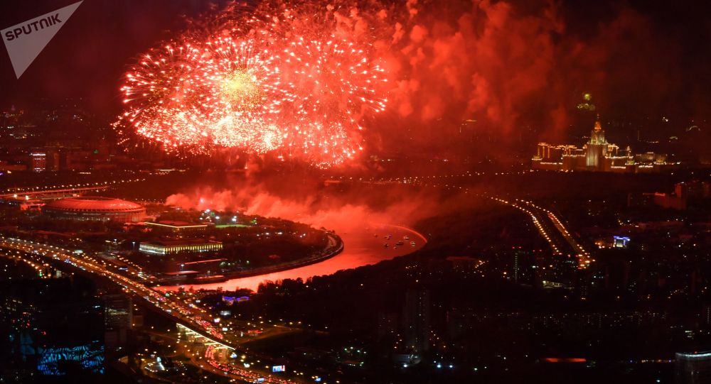 حريق بسبب كميات هائلة من الألعاب