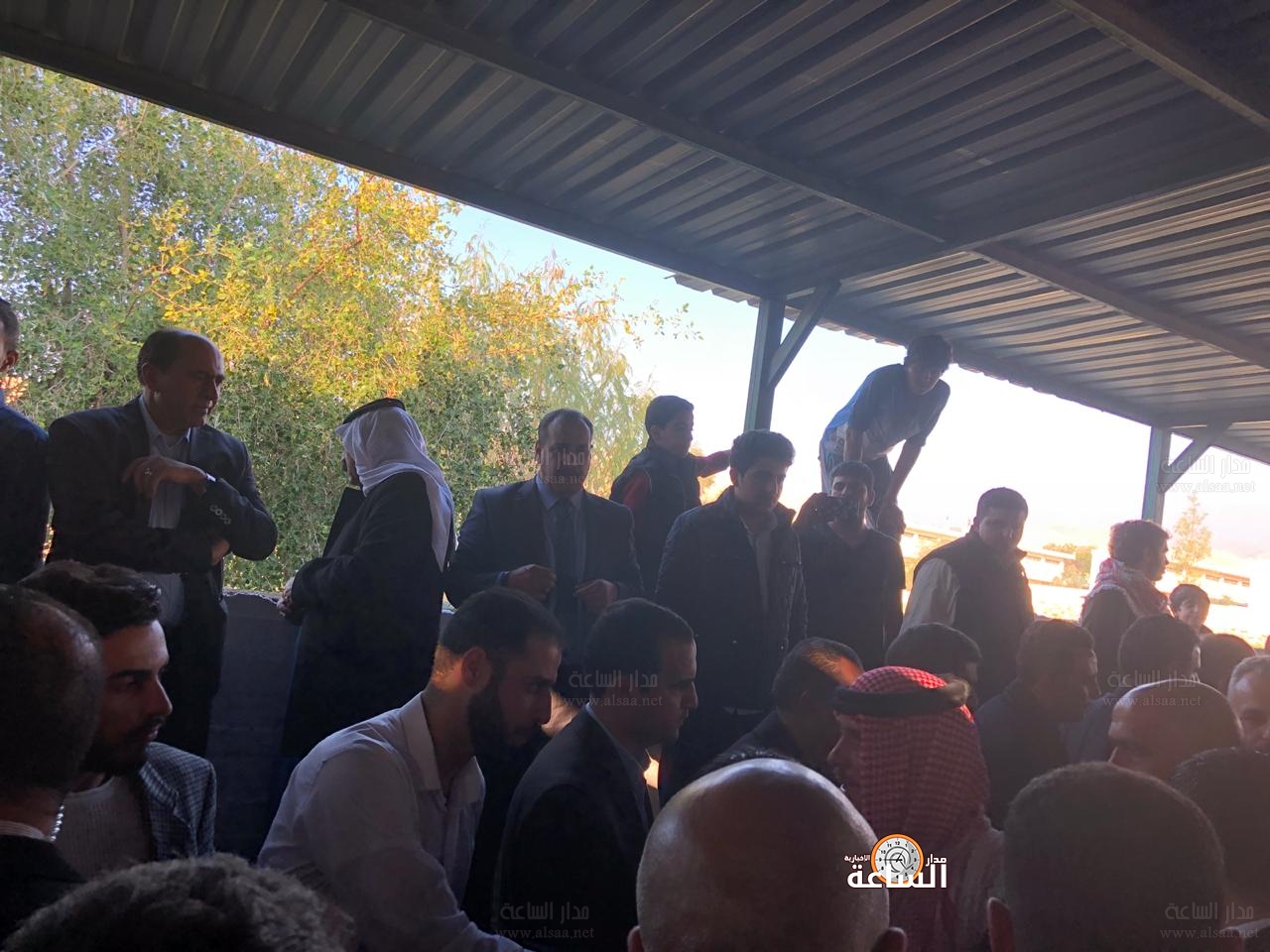 الأمير حمزة يشارك بتشييع سلطان العدوان