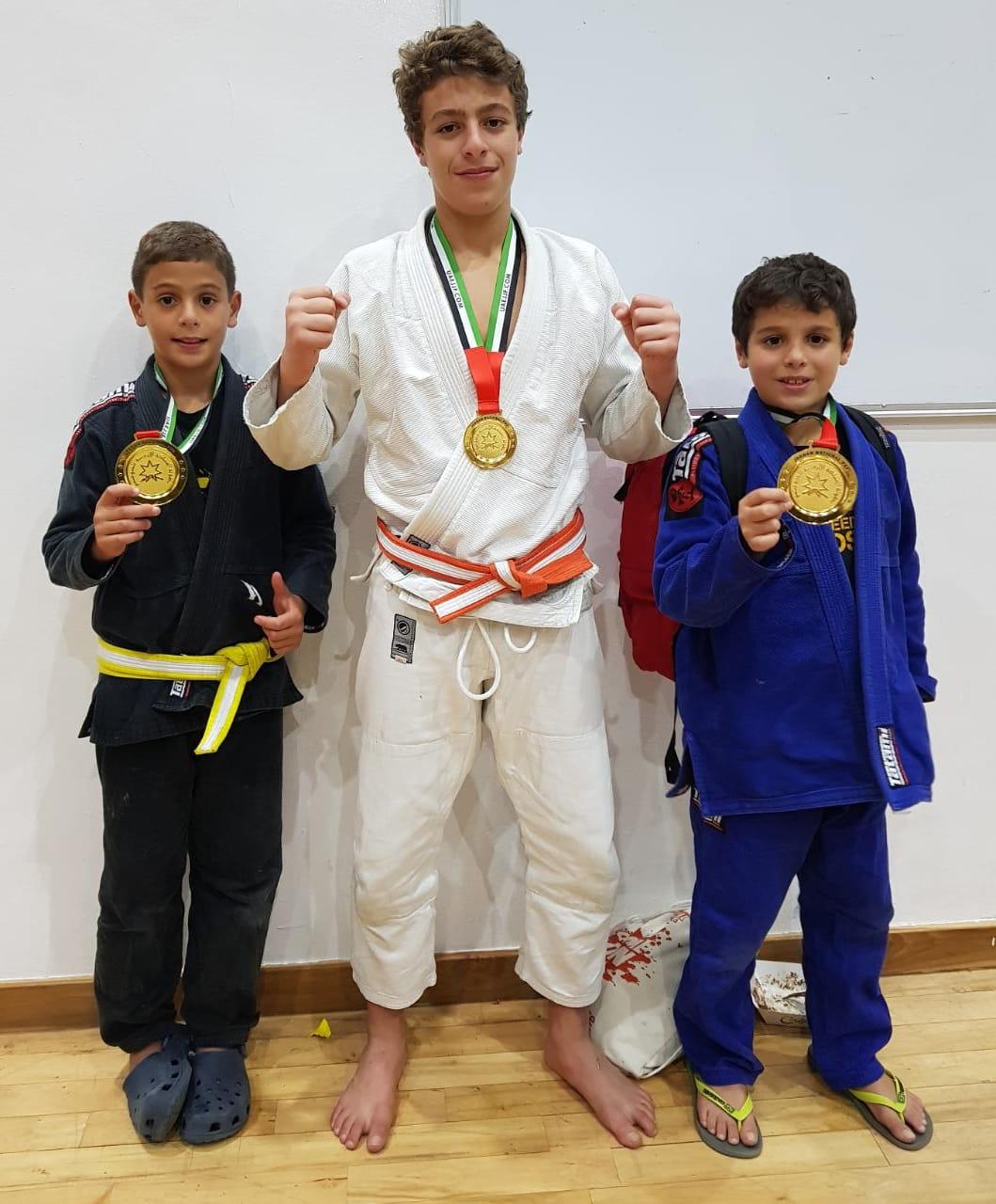 طلاب «الكلية العلمية الاسلامية» يتألقون في