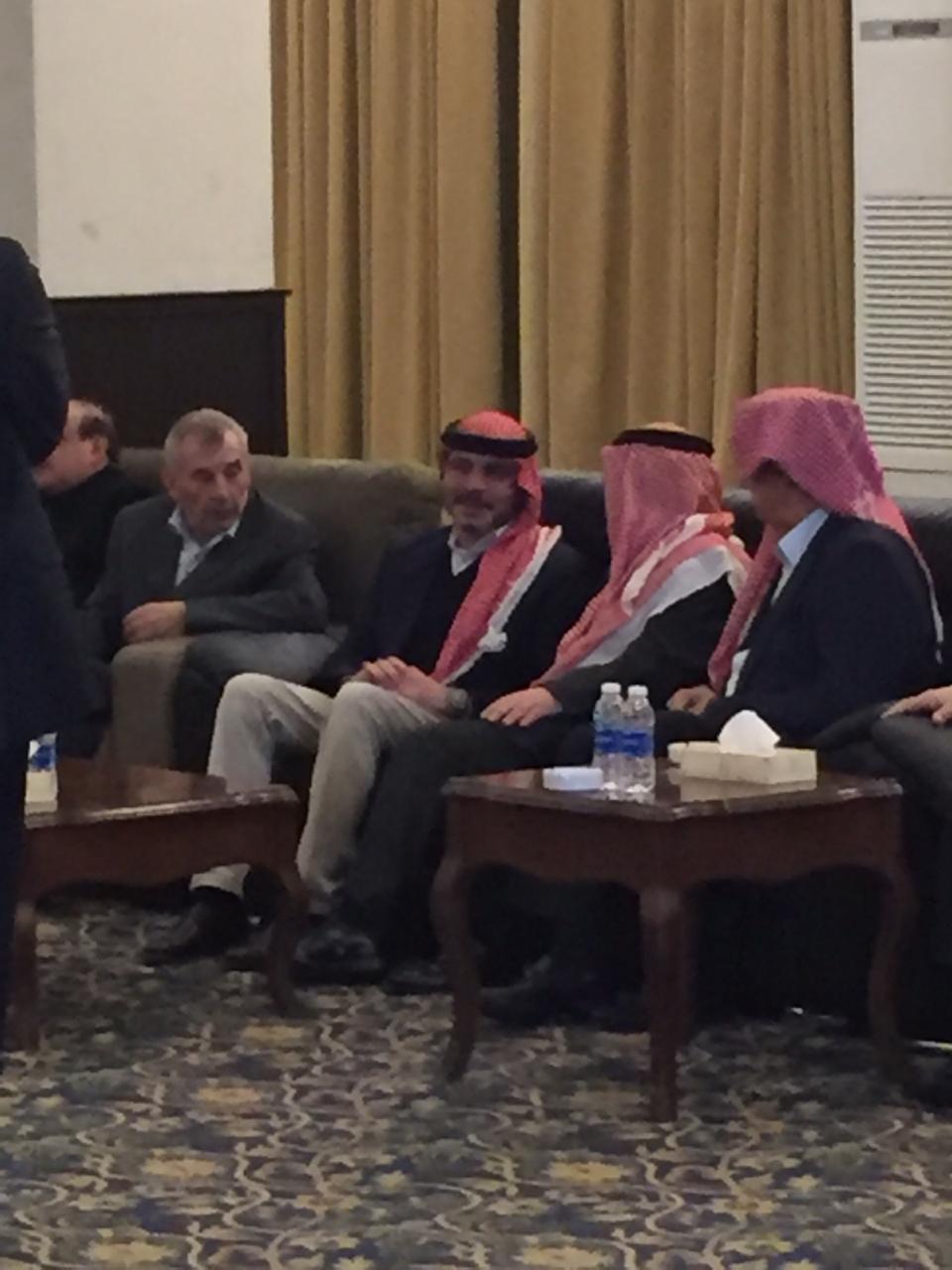 الأمير علي في بيت عزاء الشيخ