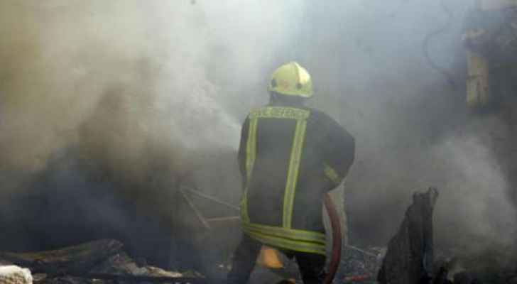 الدفاع المدني يخمد حريق شقة سكنية