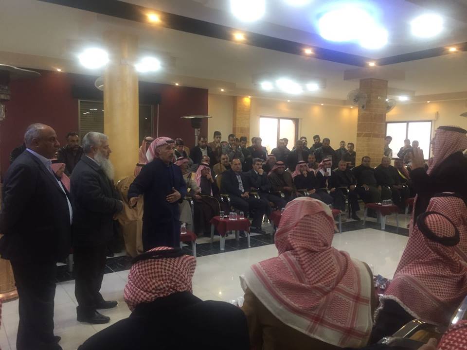 عشيرة السليحات تعفو عن سائق باص