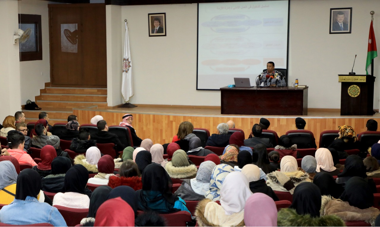 الحواتمة يؤكد على سيادة القانون في