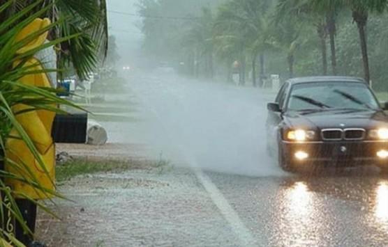 كيف تتفادى حوادث السير أثناء هطول