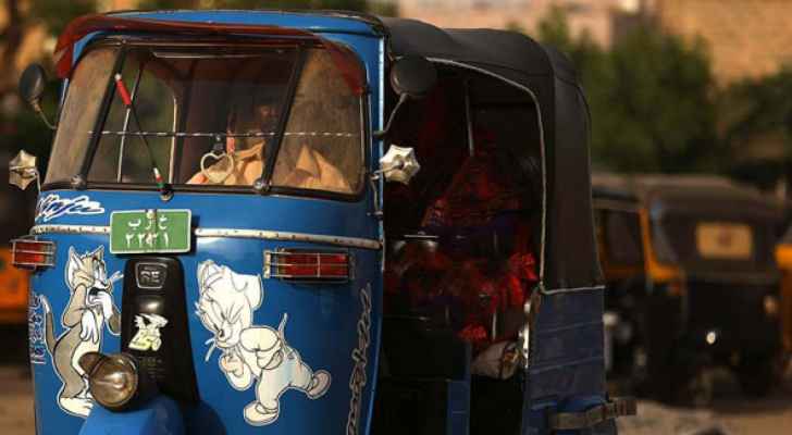 سائق ’توك توك‘ يقتل زميله بسبب