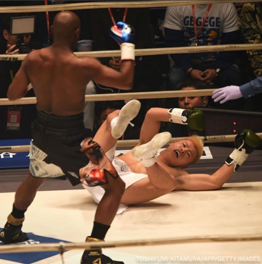 مقابل 9 ملايين دولار.. . مايويذر