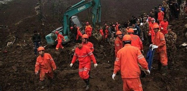 الصين.. انهيار 122 منزلا وتضرر مئات