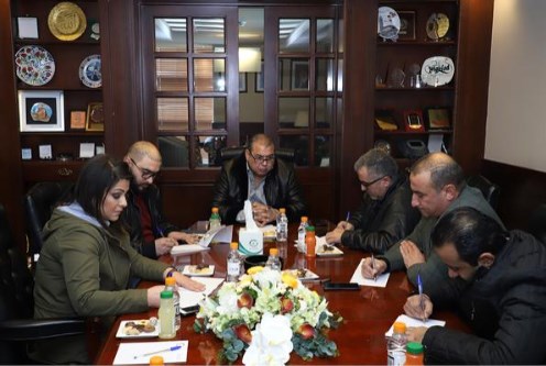 الكباريتي يتوقع تحسنا اقتصاديا بالمملكة منتصف