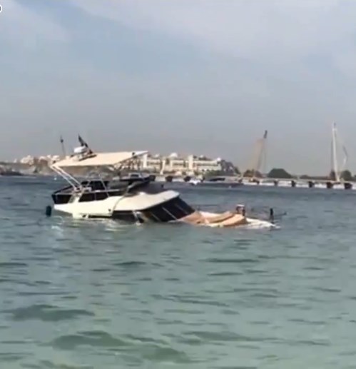غرق يخت فاخر بقيمة 1.5 مليون